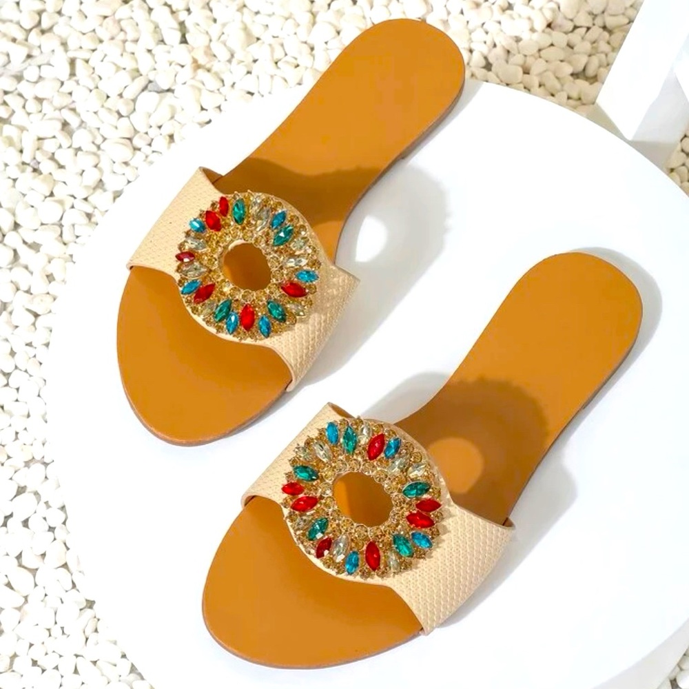 Beautiful Brazilian shoes with stones